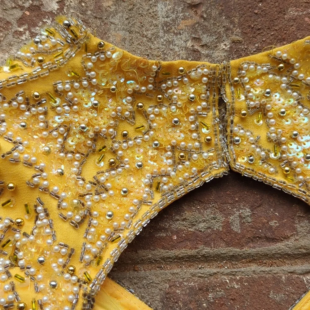 Vintage 1980s Alyce Designs Yellow All Over Glass Beaded Formal Dress - Picture 7 of 8